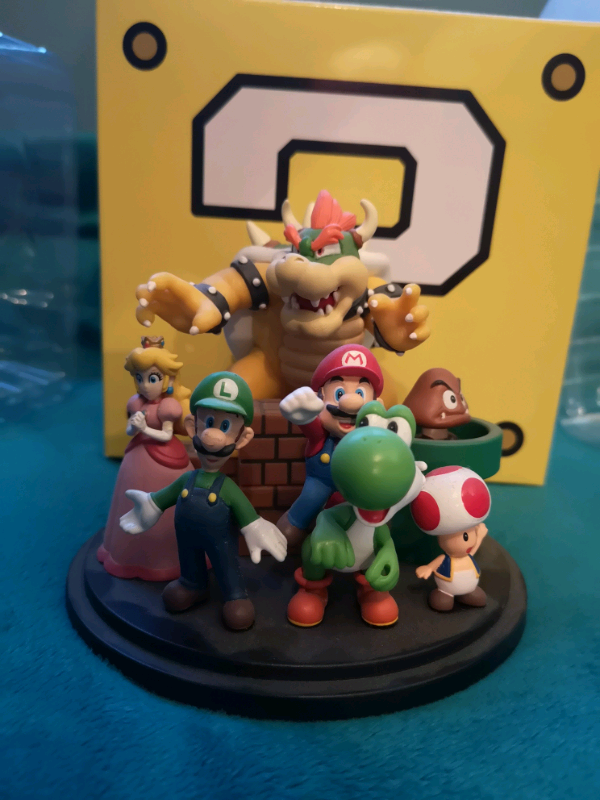 club nintendo mario statue
